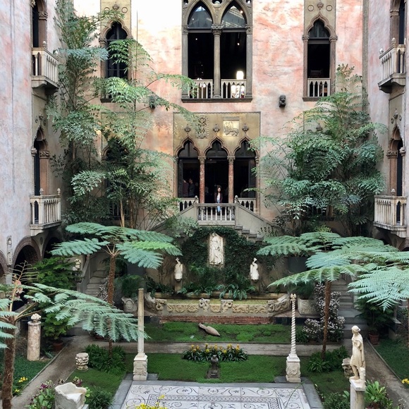 Meet your Posher, Lyd - Picture 1 of 1